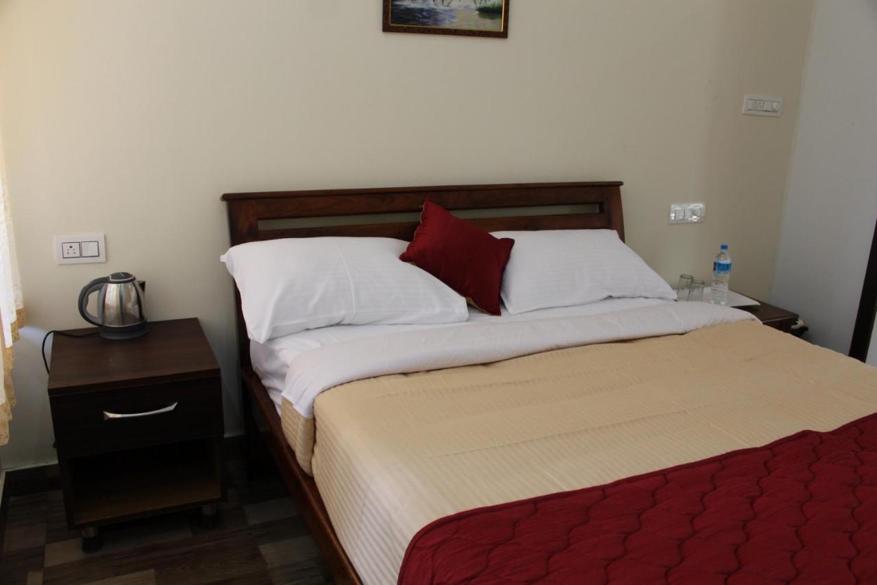 Sri Lakshmi Estates Apartment Siddapura  ภายนอก รูปภาพ
