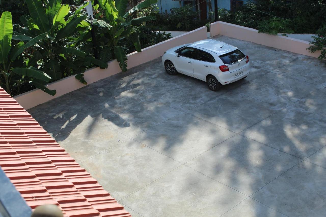 Sri Lakshmi Estates Apartment Siddapura  ภายนอก รูปภาพ