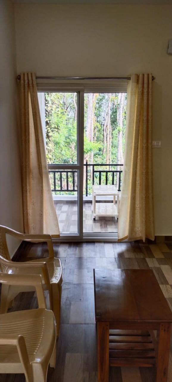 Sri Lakshmi Estates Apartment Siddapura  ภายนอก รูปภาพ