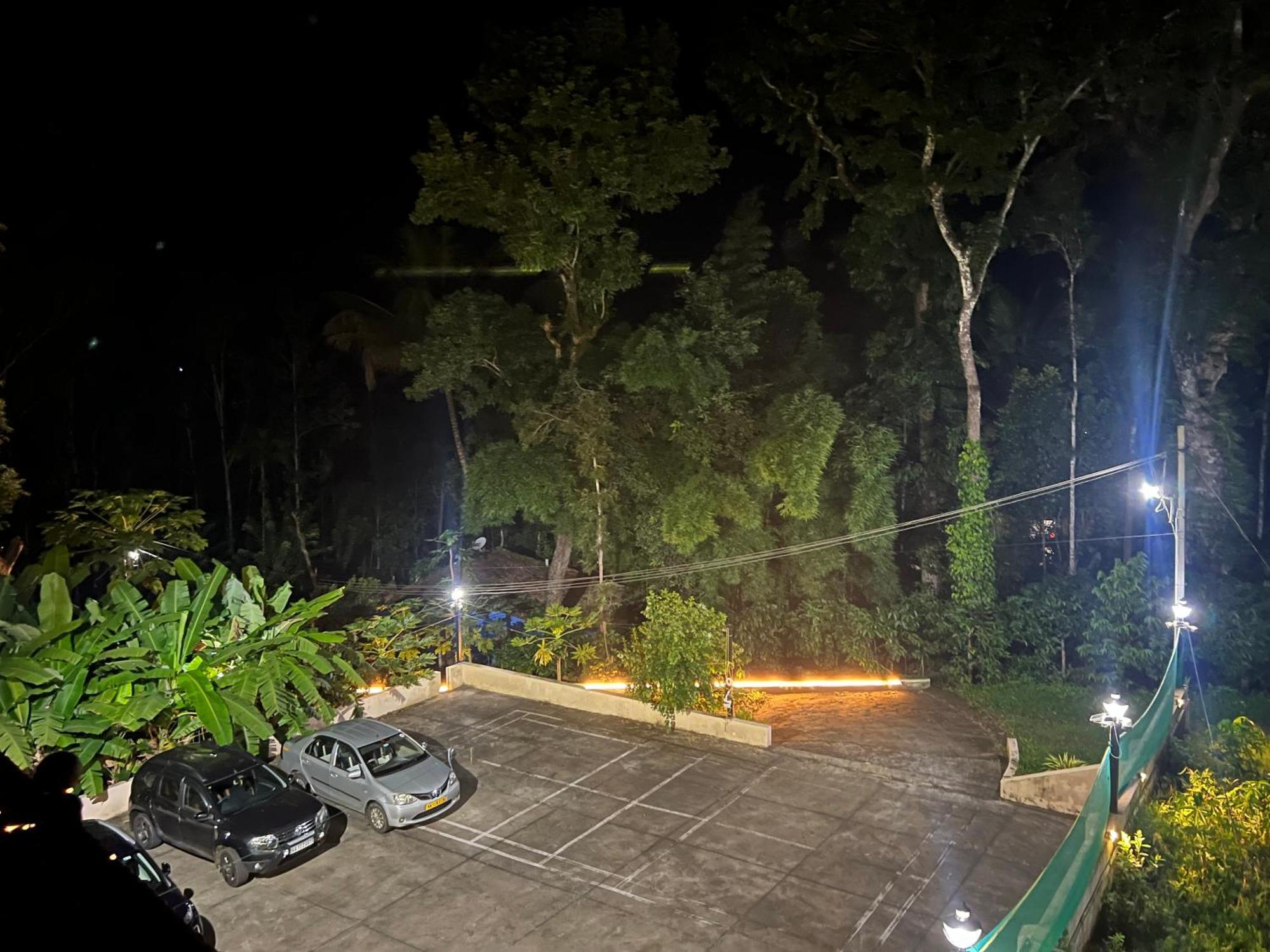 Sri Lakshmi Estates Apartment Siddapura  ภายนอก รูปภาพ